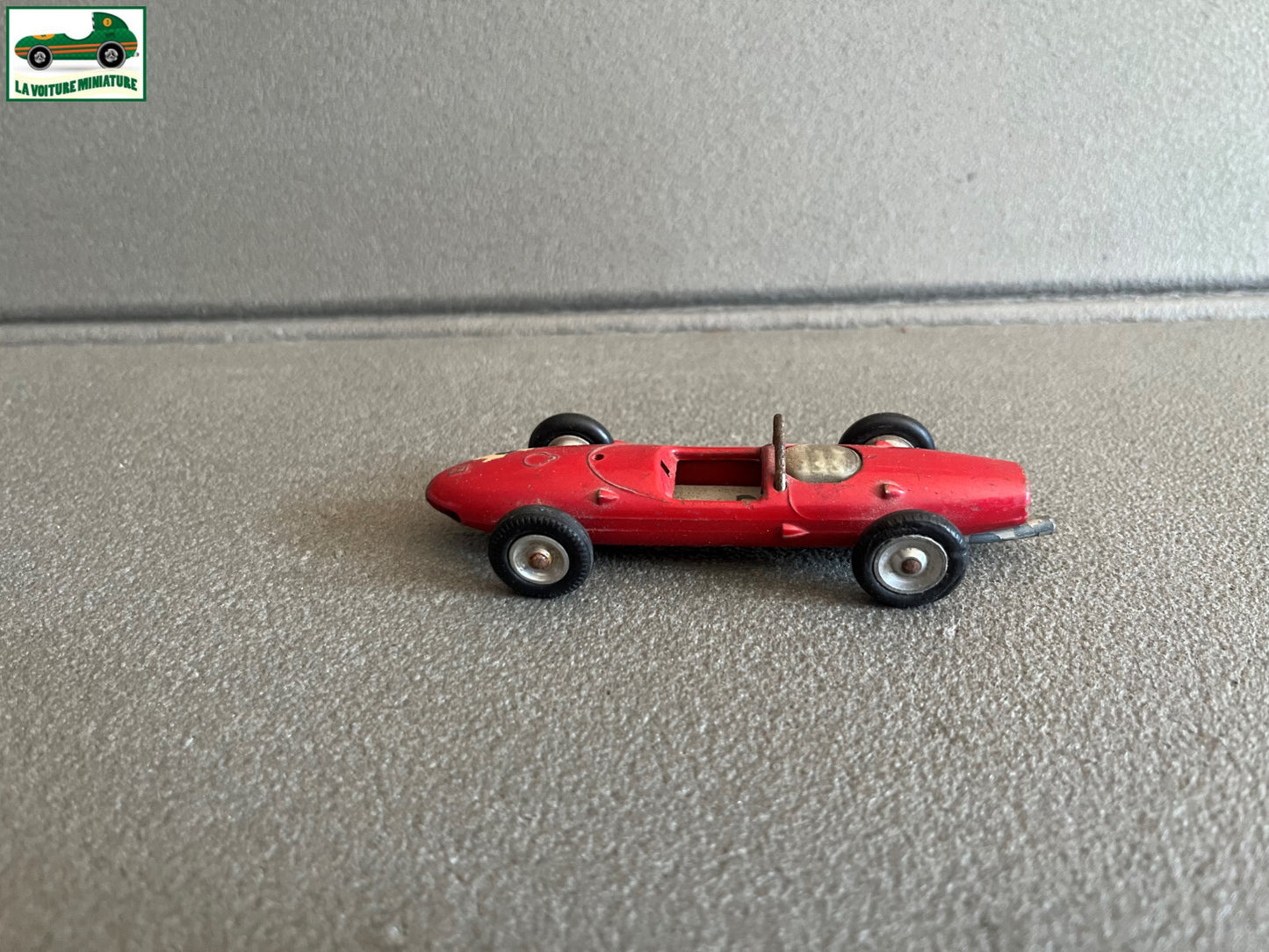 Ancienne Voiture Miniature Ferrari F1 Solido Serie 100 France 1/43 Epave