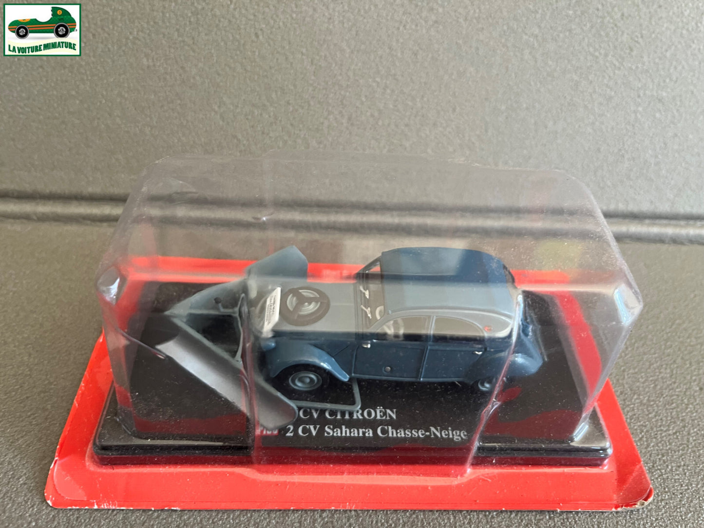 Voiture miniature Citroen 2cv 2 cv Sahara Chasse Neige Auto Plus Hachette 1/43