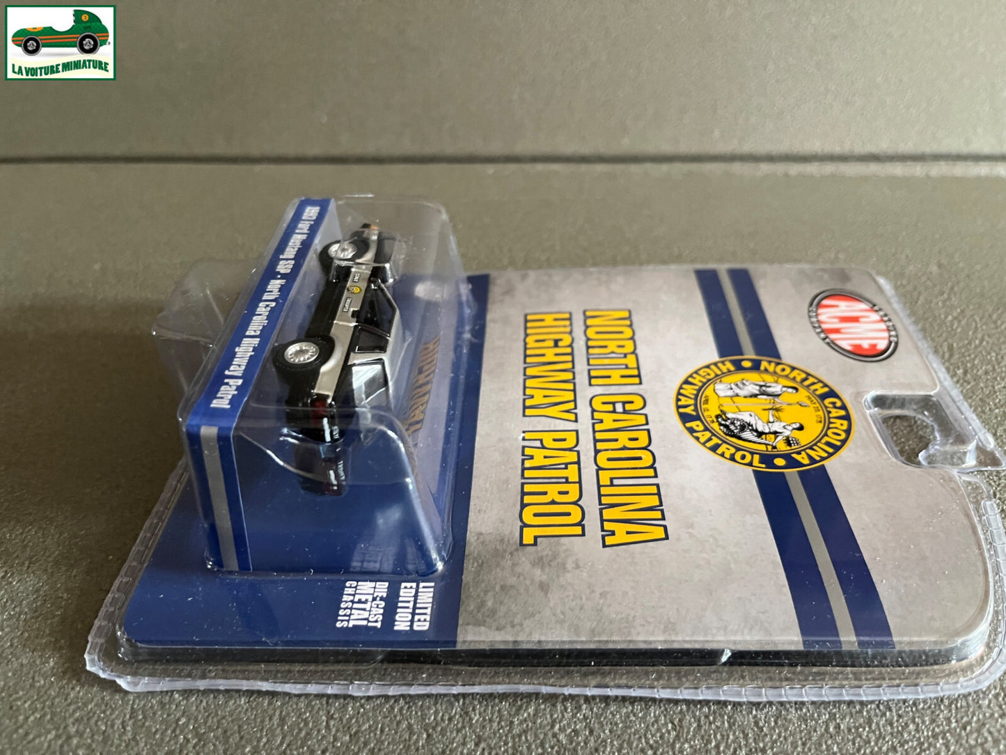 Voiture Miniature 1993 Ford Mustang SSP North Carolina Highway Patrol Acme 1/64