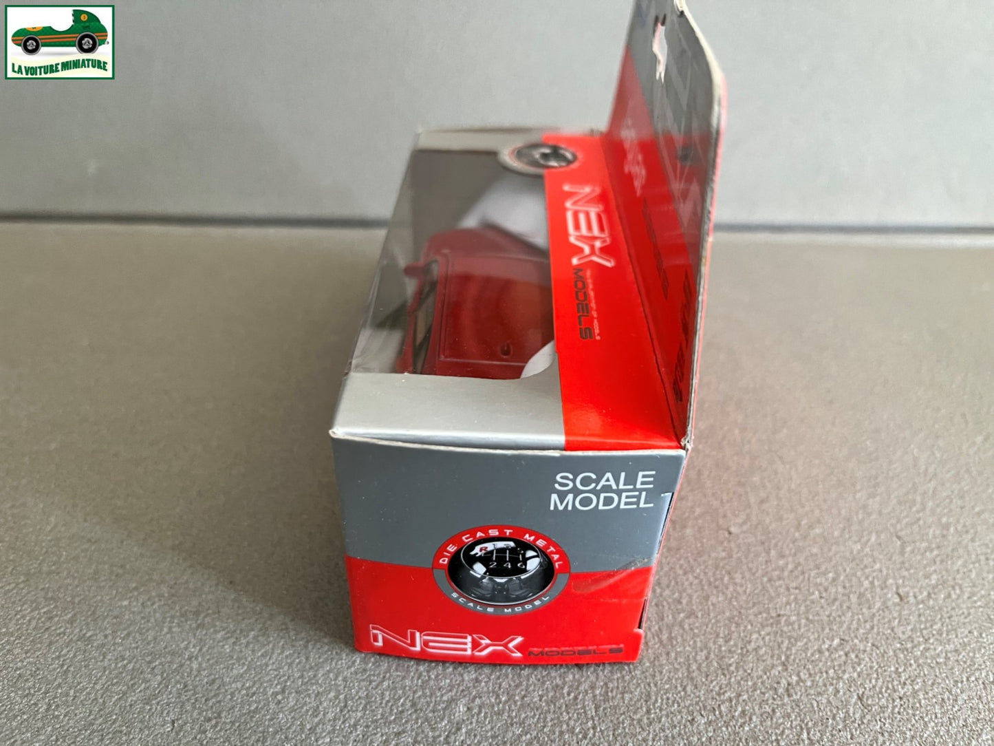 Voiture miniature Jaguar F Pace Welly 1/34 - 1/36 - 1/39