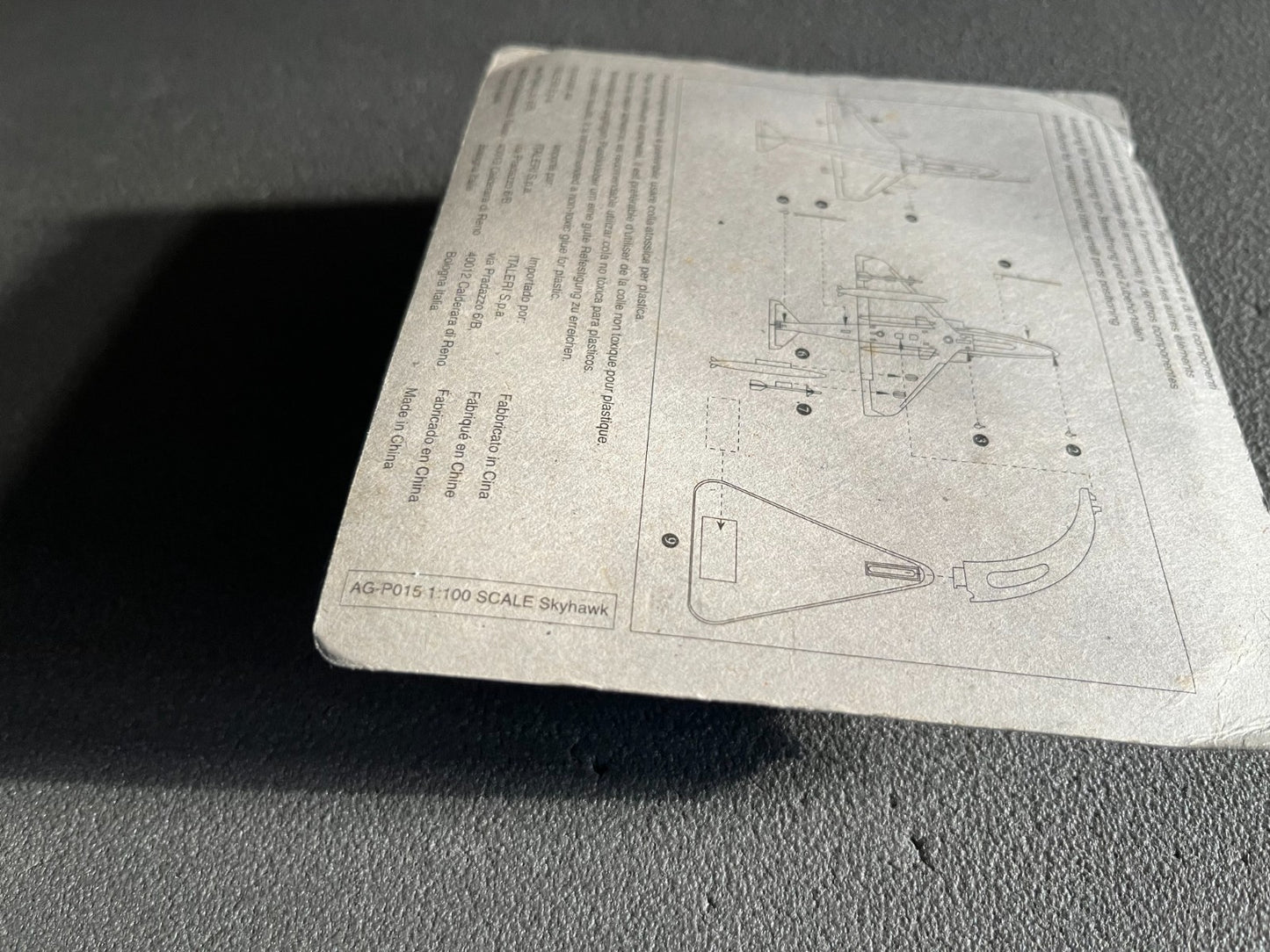 Avion miniature Militaire Tempest Fabbri Italeri 1/100