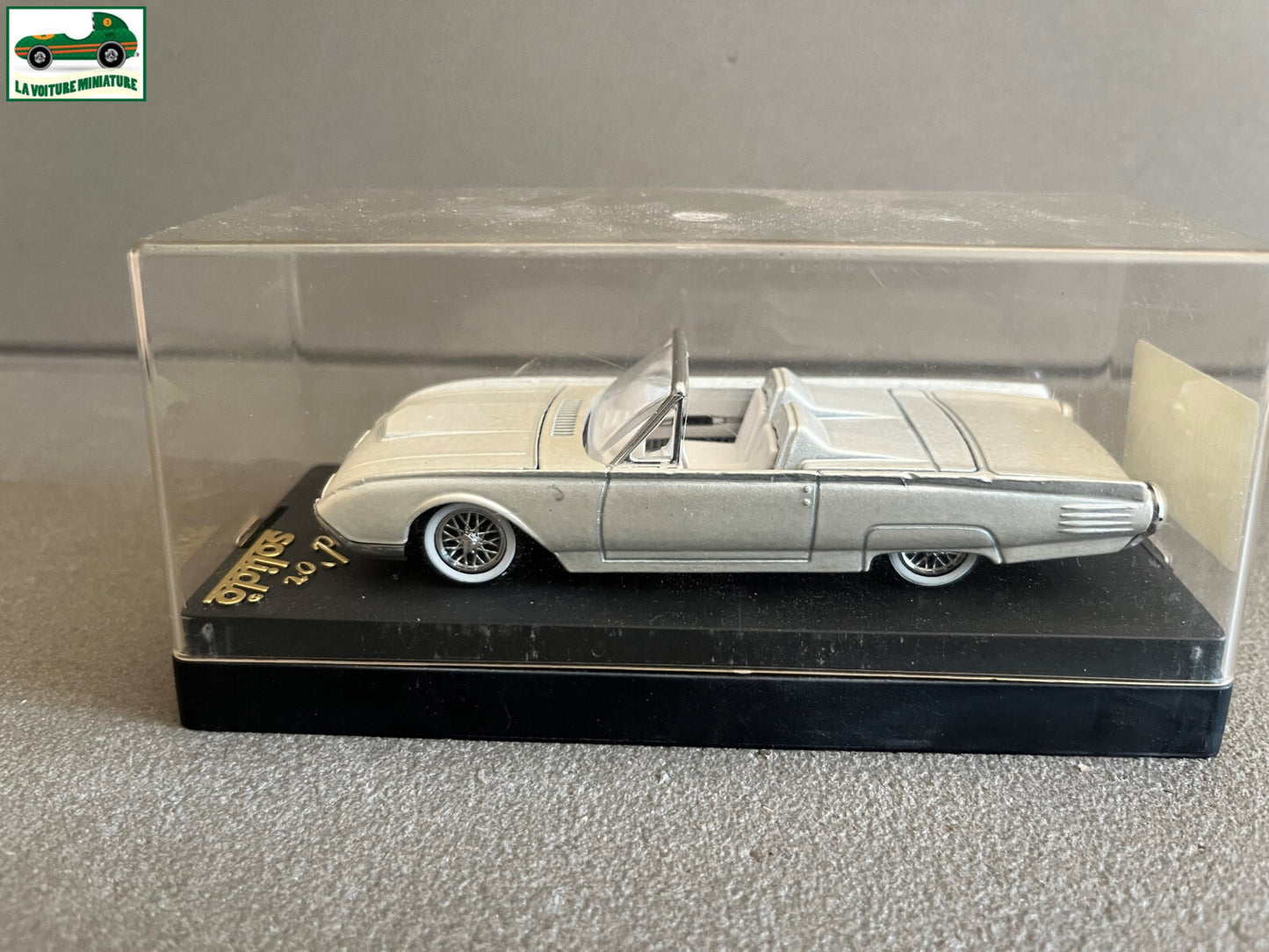Voiture Miniature Ford Thunderbird G-Sport 4517 Solido au 1/43