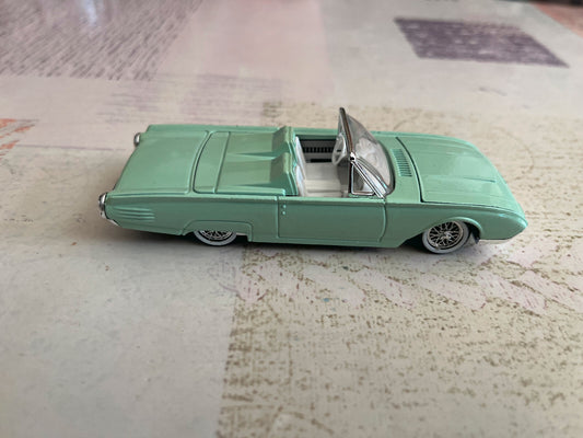 Voiture Miniature Ford Thunderbird 1961 Solido France au 1/43