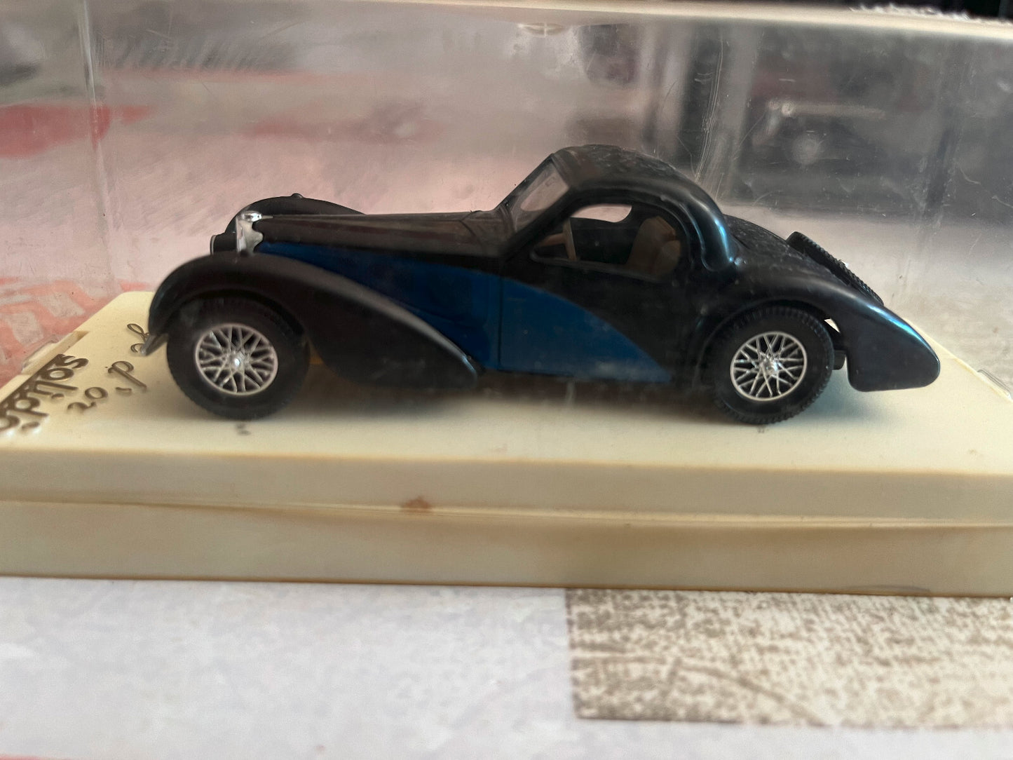 Voiture Miniature Bugatti Atlalante 4088 Solido France au 1/43