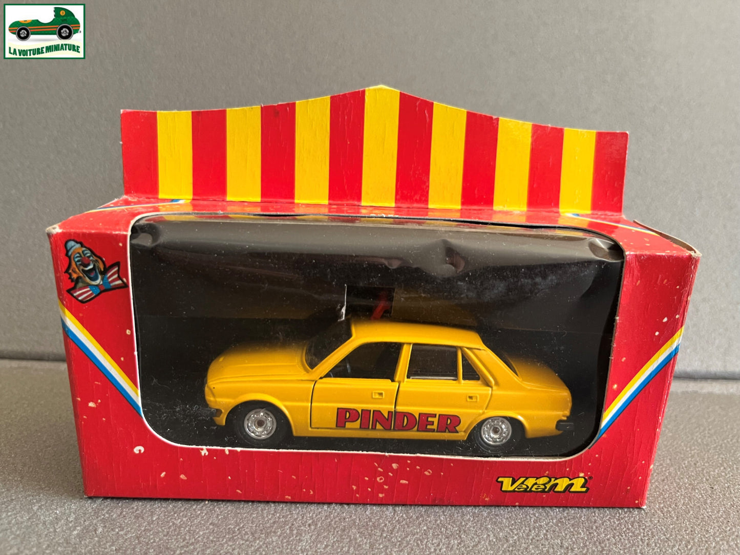 Voiture Miniature Peugeot 305 Pinder Verem au 1/43