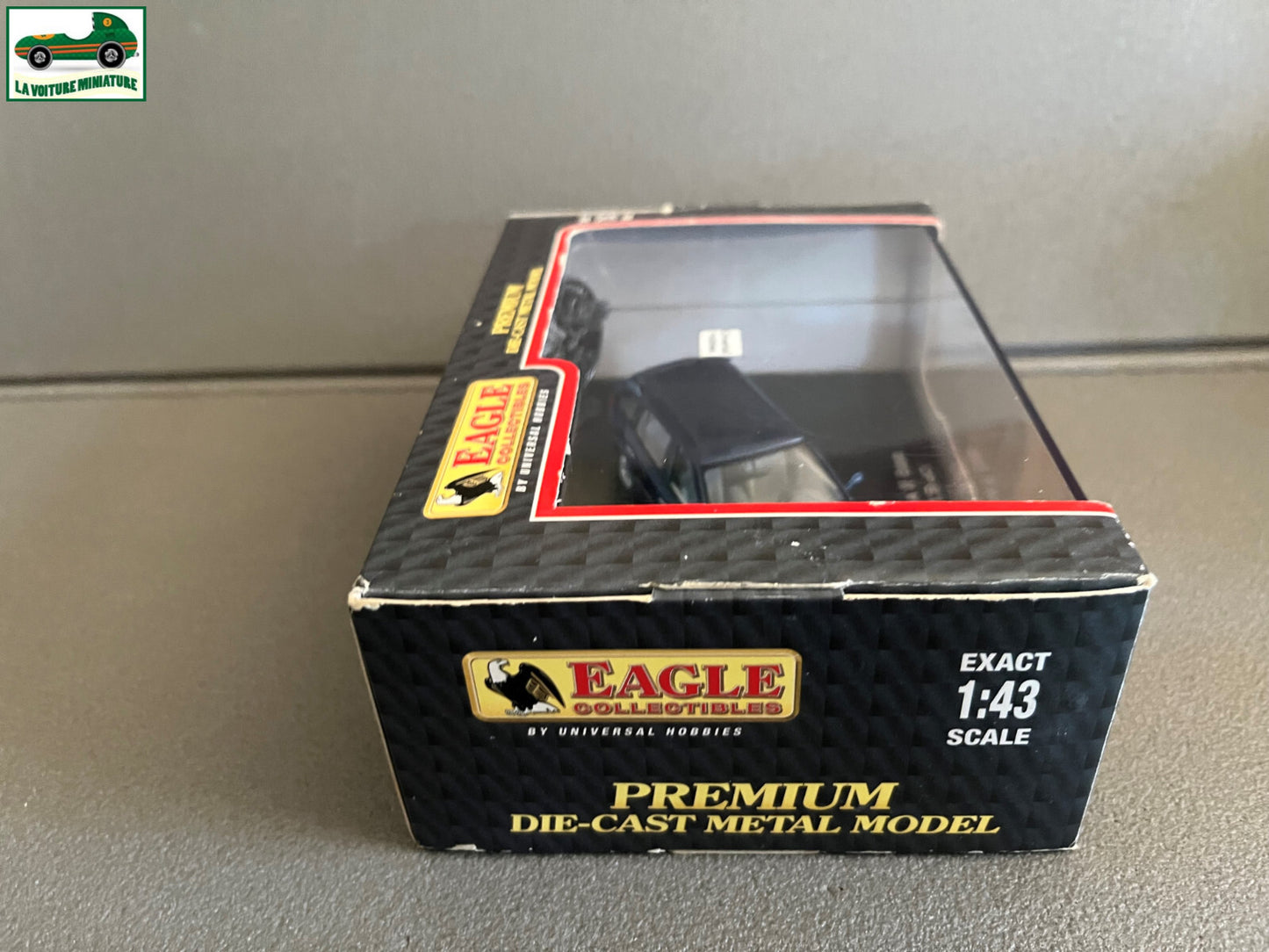 Voiture Miniature Renault Laguna II Estate Privilege UH Universal Hobbies 1/43