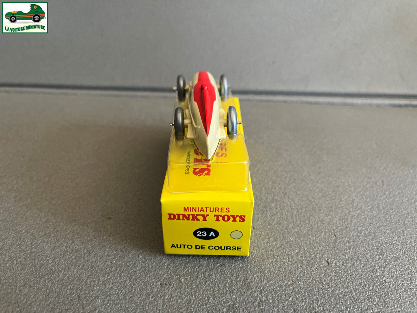 Voiture miniature Auto de Course 23A Dinky Toys Atlas