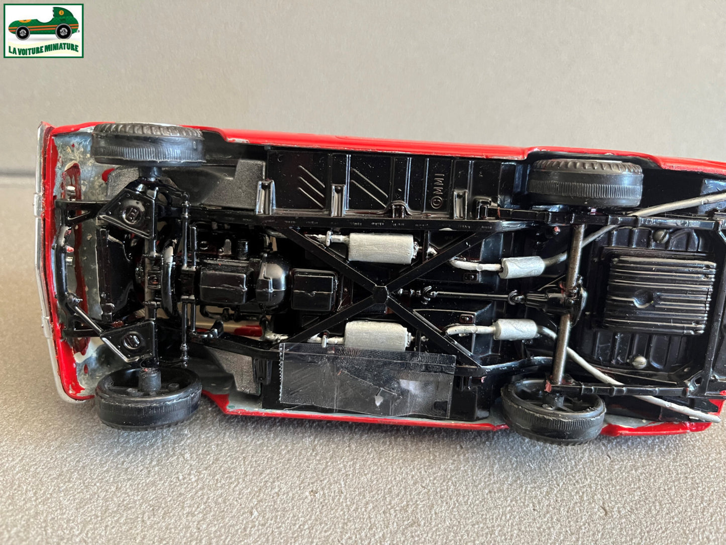 Ancienne Miniature Kit métal monté Ford Thunderbird au 1/24