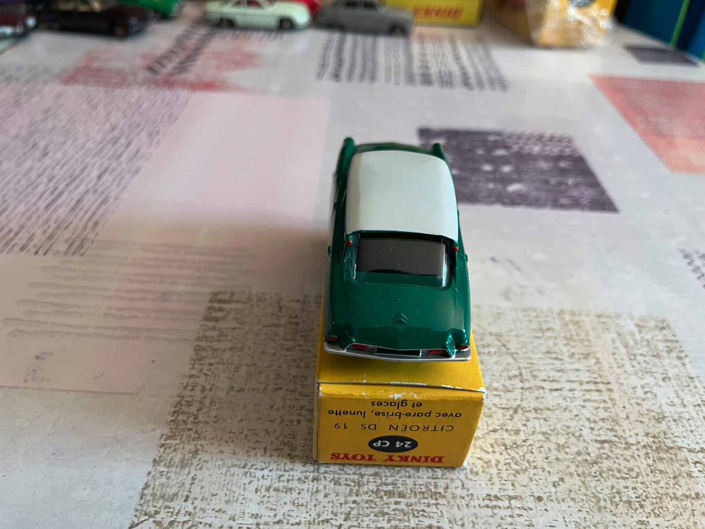 Voiture miniature Citroen DS 19 24 CP Dinky Toys Atlas au 1/43