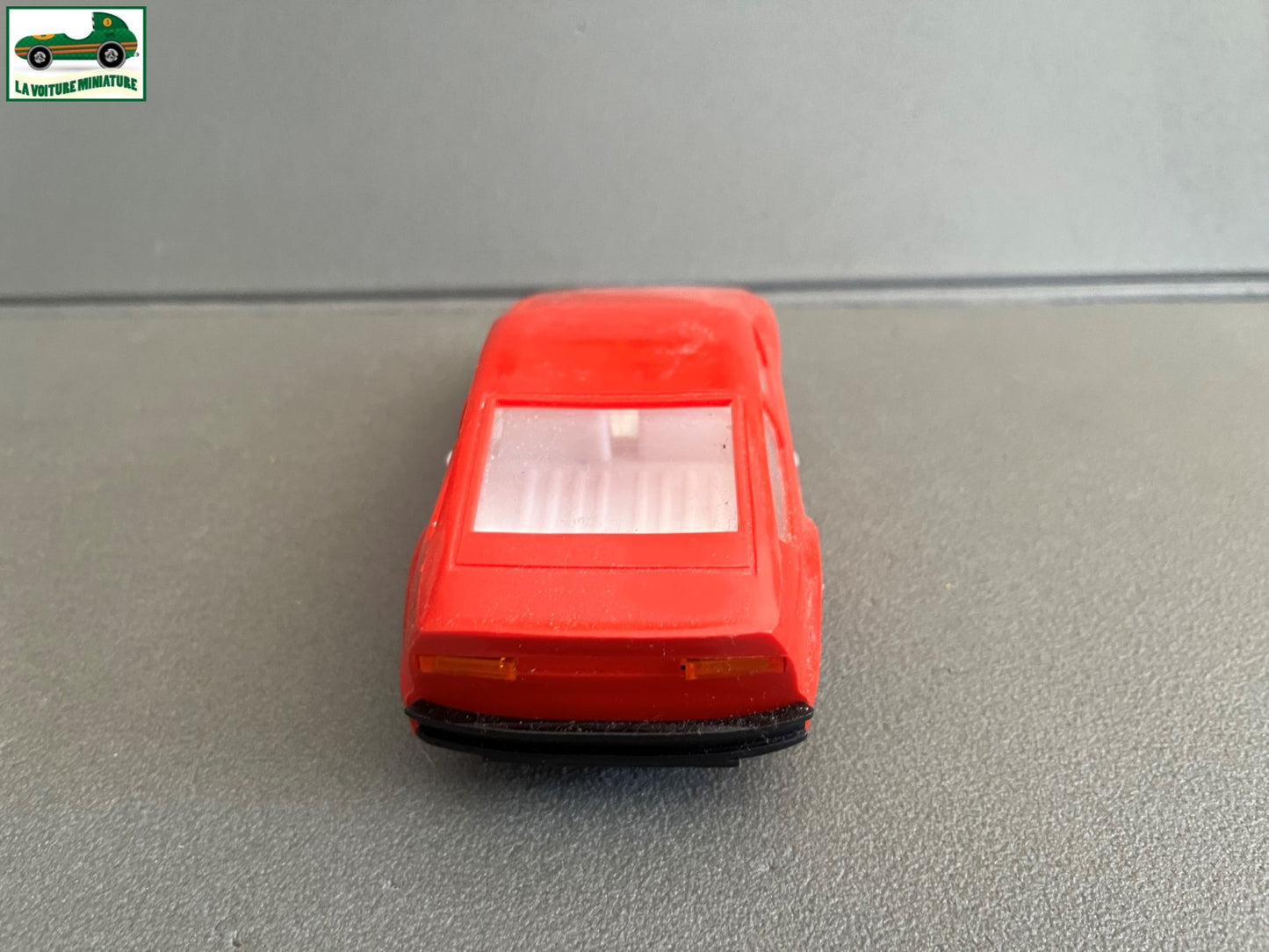Ancienne Miniature Voiture Plastique Alfa Romeo 1300 Junior Zagato 1/20