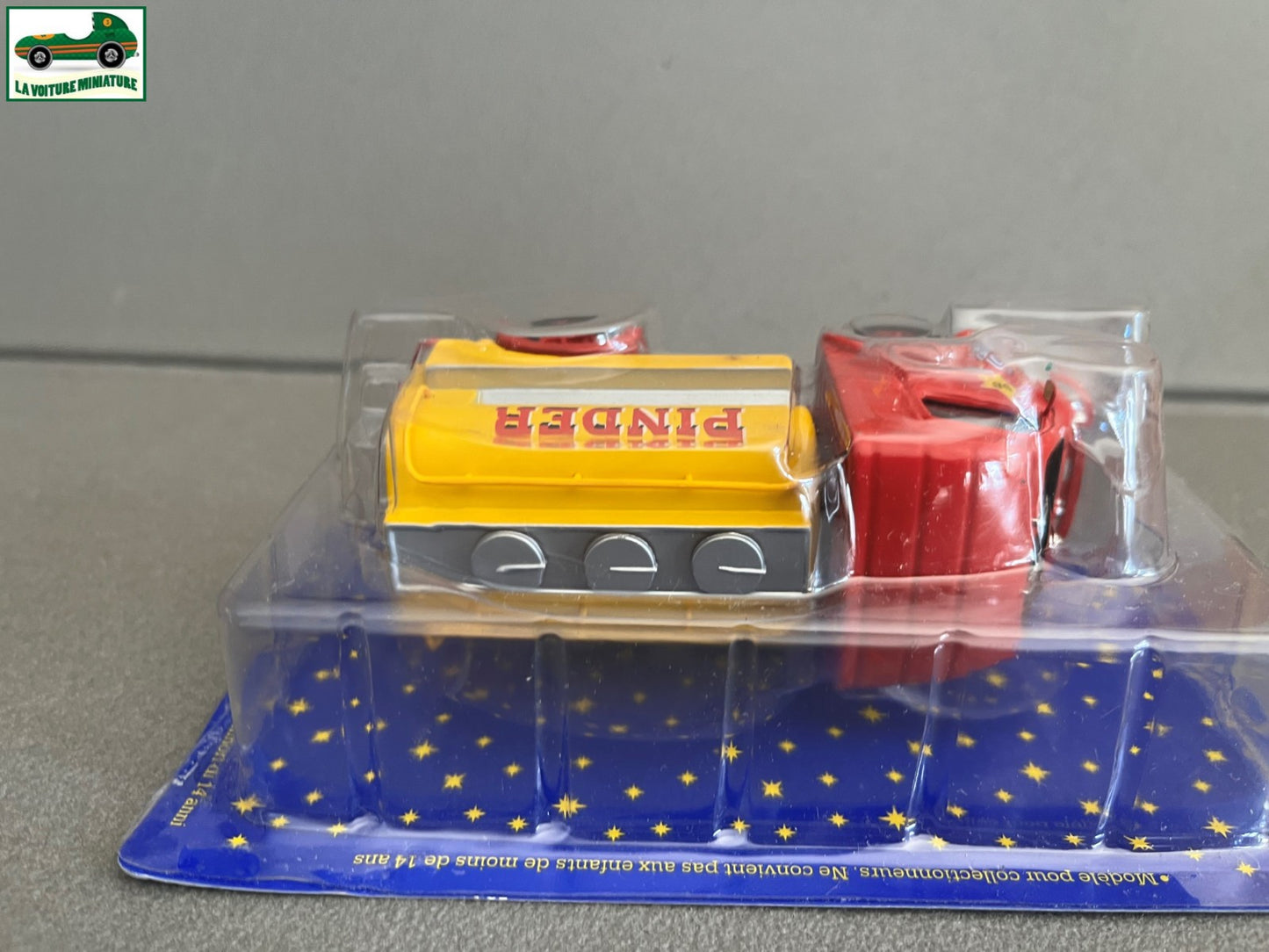 Voiture Miniature Renault Galion Citerne Cirque Pinder Altaya 1/43