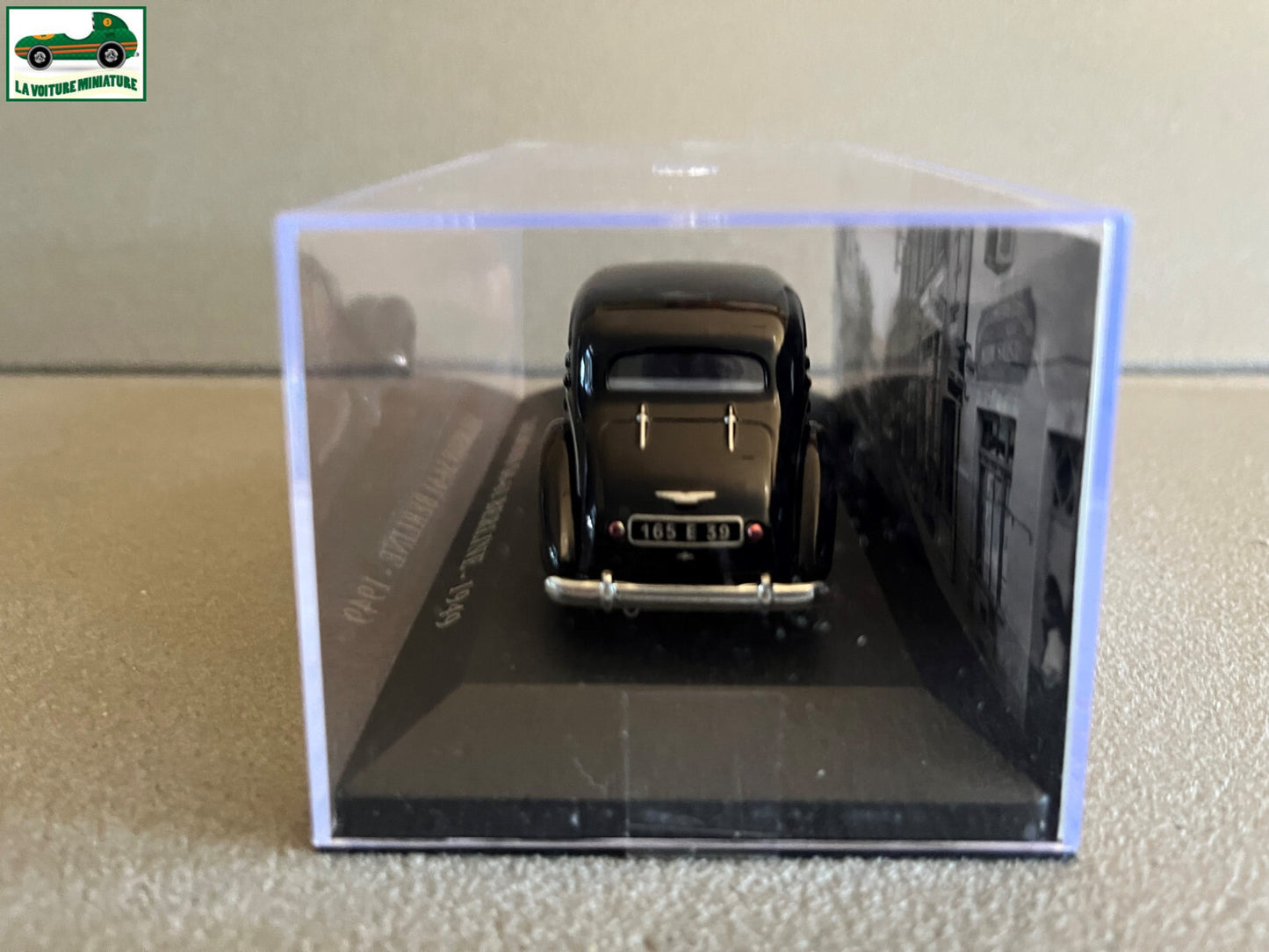 Voiture Miniature Salmson S4-61 Berline 1949 au 1/43 Ixo Altaya