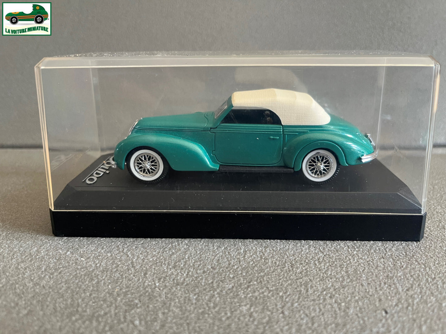 Voiture Miniature4161 Alfa Roméo 2500 Sport Solido au 1/43