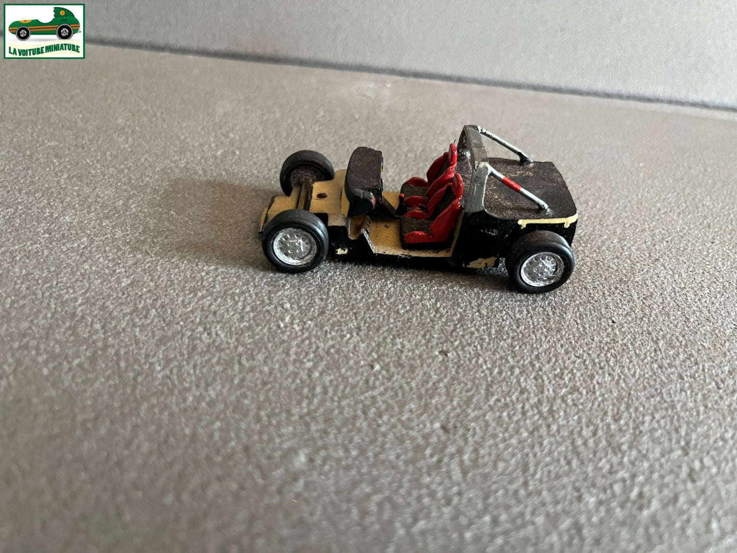 Voiture Miniature Kit monté Peugeot 205 Turbo 16 PM 1/43 Chassis Incomplet