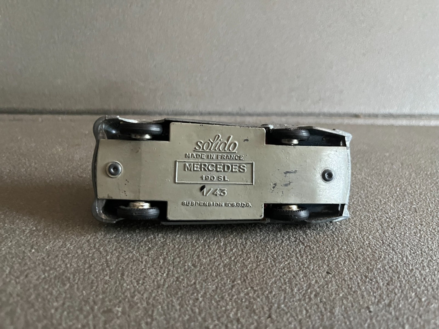 Ancienne Voiture Miniature Mercedes 190 SL Solido Série 100 Fr au 1/43 Modifiée