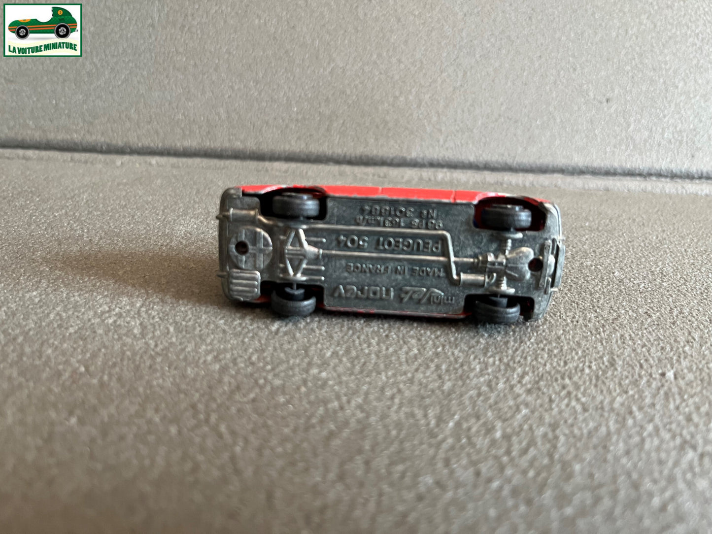 Ancienne Miniature Voiture Peugeot 504 MiniJet Norev France 1/64