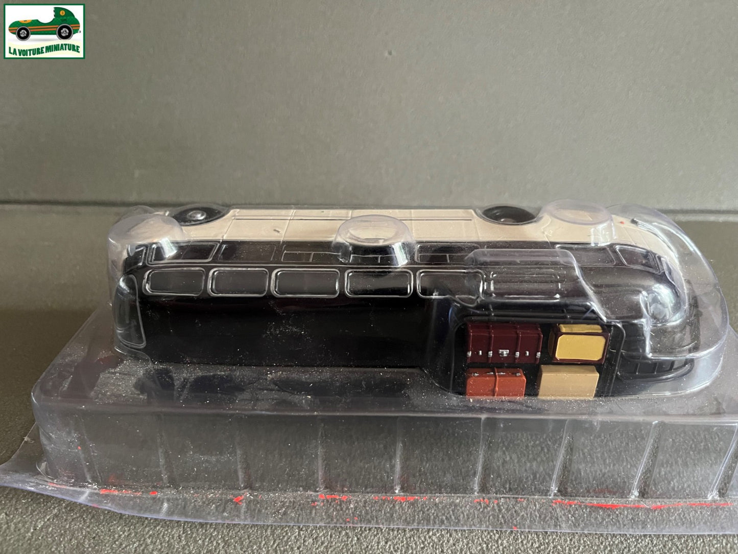 Voiture miniature Isobloc 648 DP 1/43 Autobus Autocars du Monde