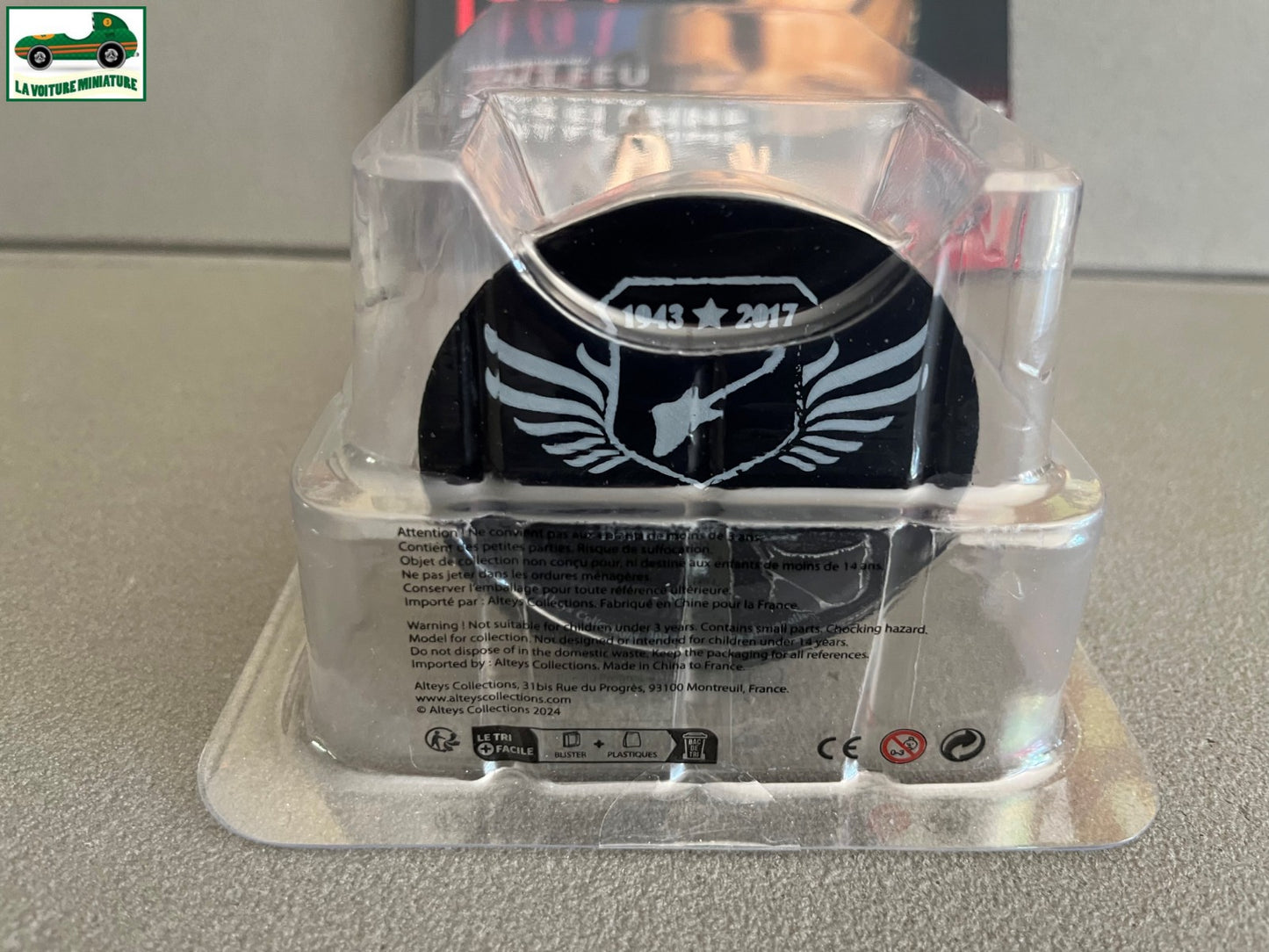Figurine de Collection Johnny Hallyday + Livret N°52