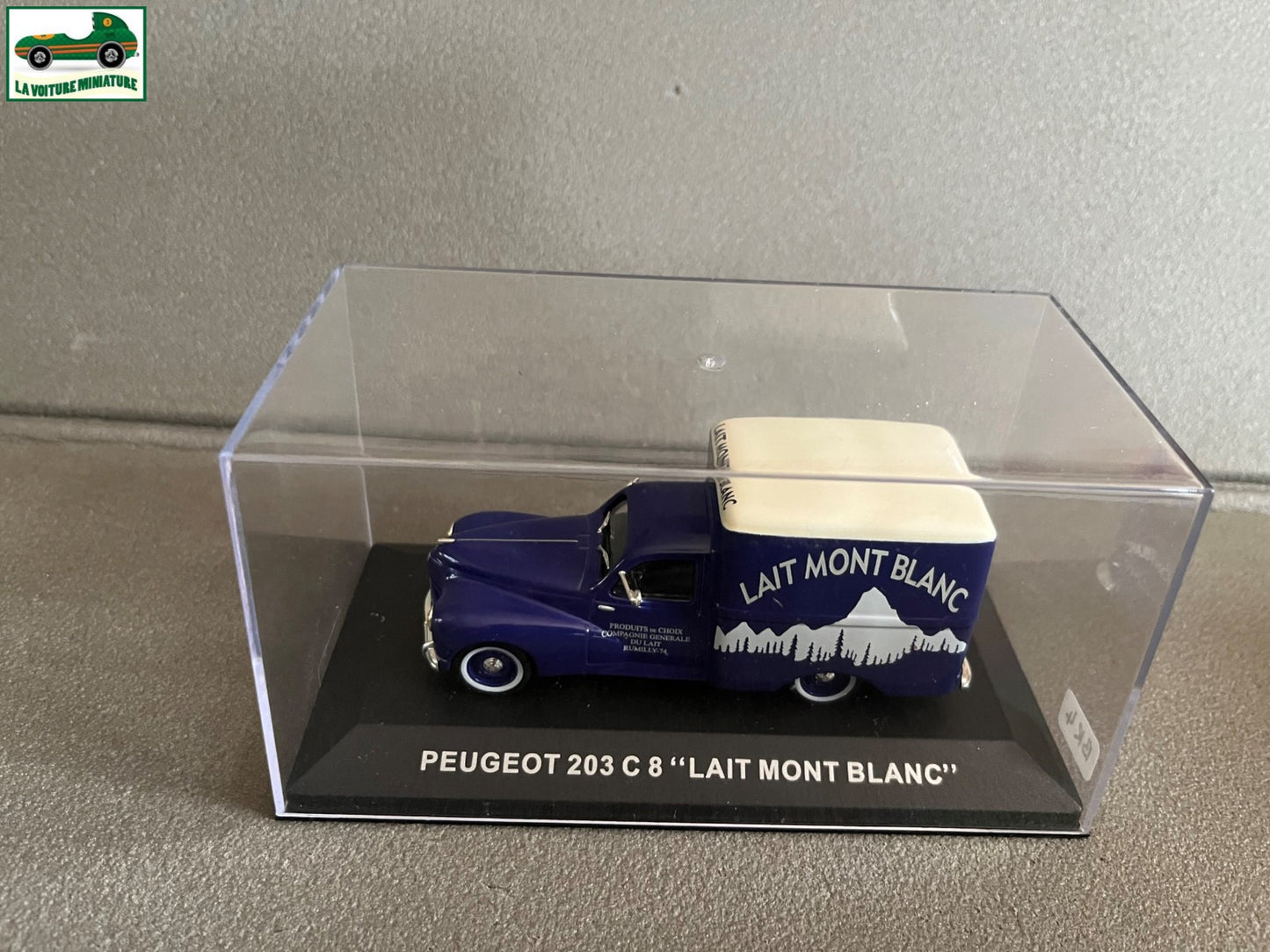Voiture miniature Publicitaire Peugeot 203 C 8 Lait Mont Blanc au 1/43