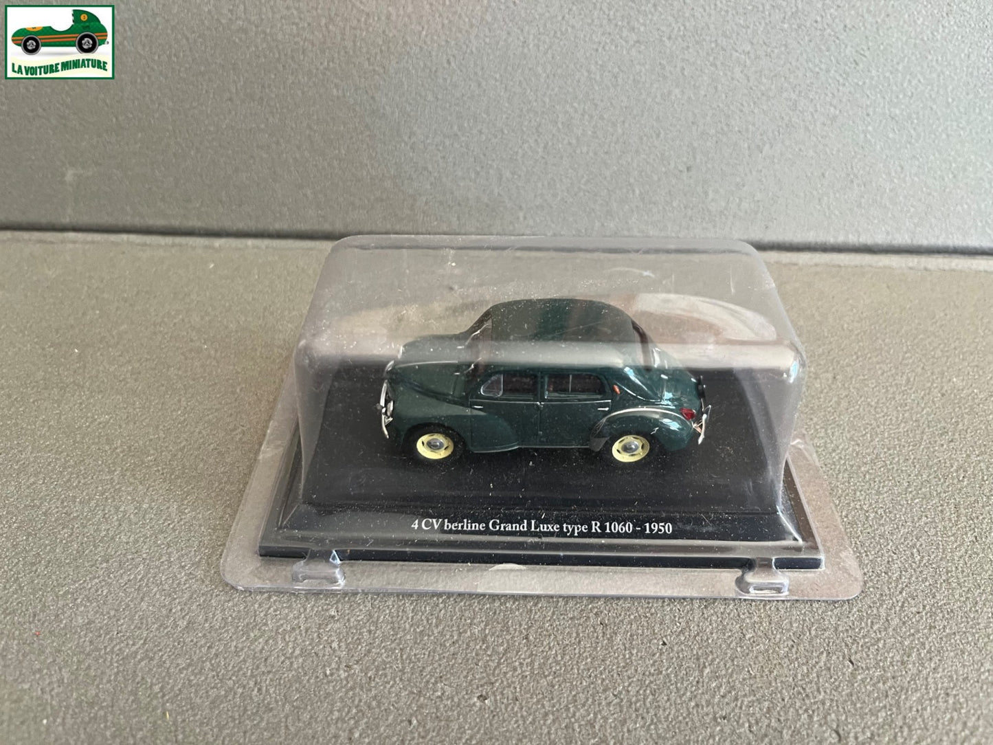 Voiture Miniature Renault 4CV 4 CV Berline Grand Luxe R 1060 1950 Eligor au 1/43