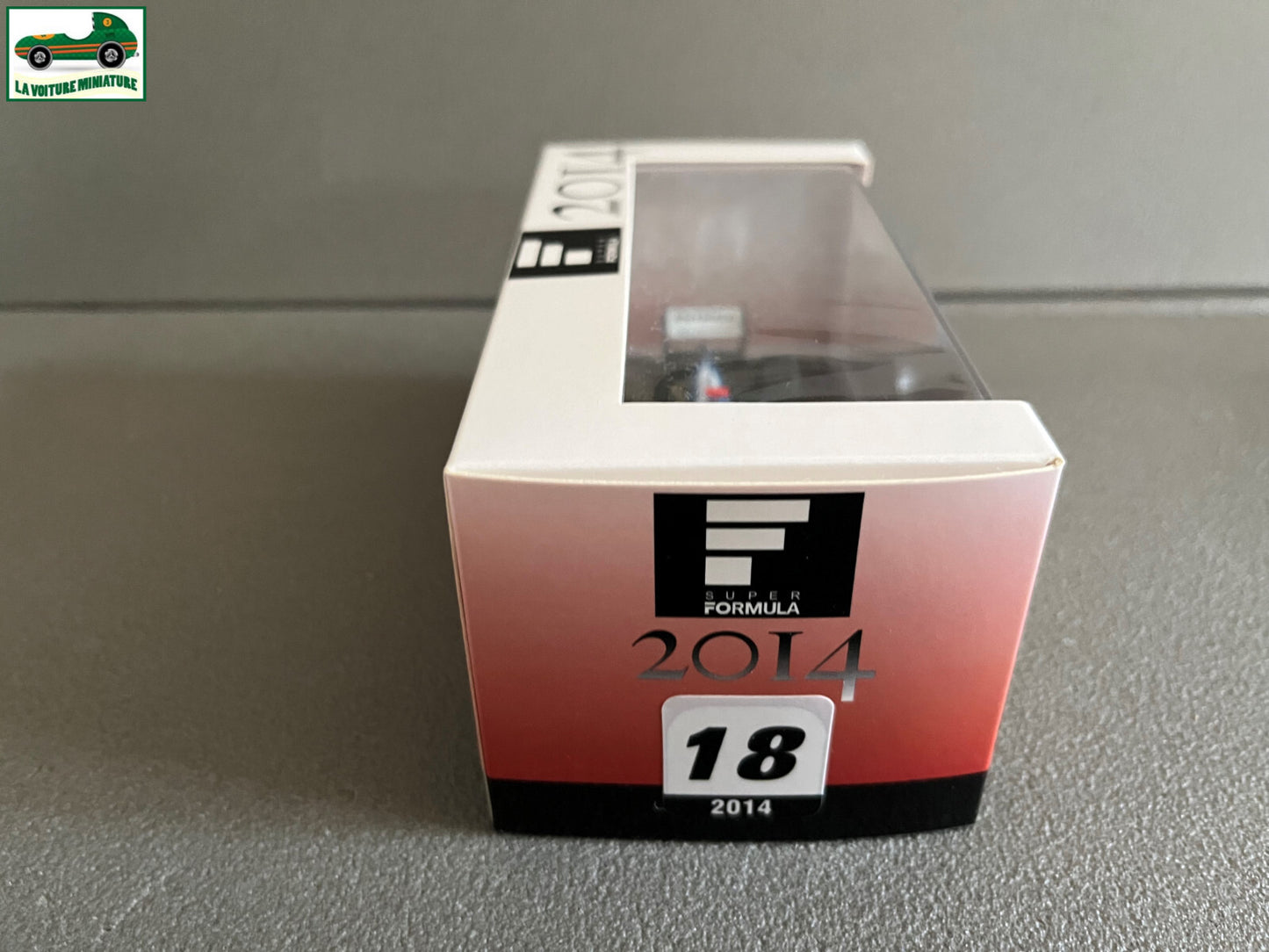 Voiture Miniature KCMG Elyse SF14 Formula 2014 F1 Ebbro au 1/43