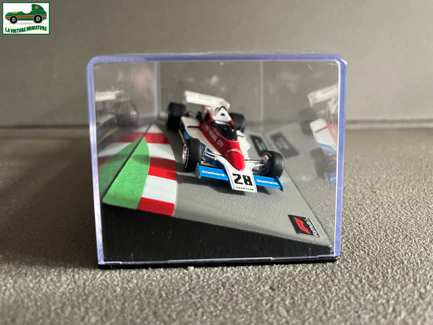 Voiture miniature Formule 1 F1 Penske PC4 1976 Watson au 1/43