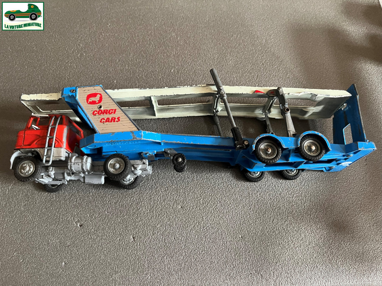 Ancienne Miniature Camion Transporteur Carrimore Mark IV Corgi Major Toys Ancien