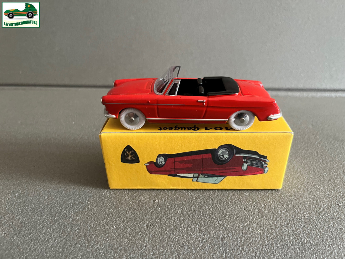 Voiture Miniature Peugeot 404 Quiralu Réédition au 1/43
