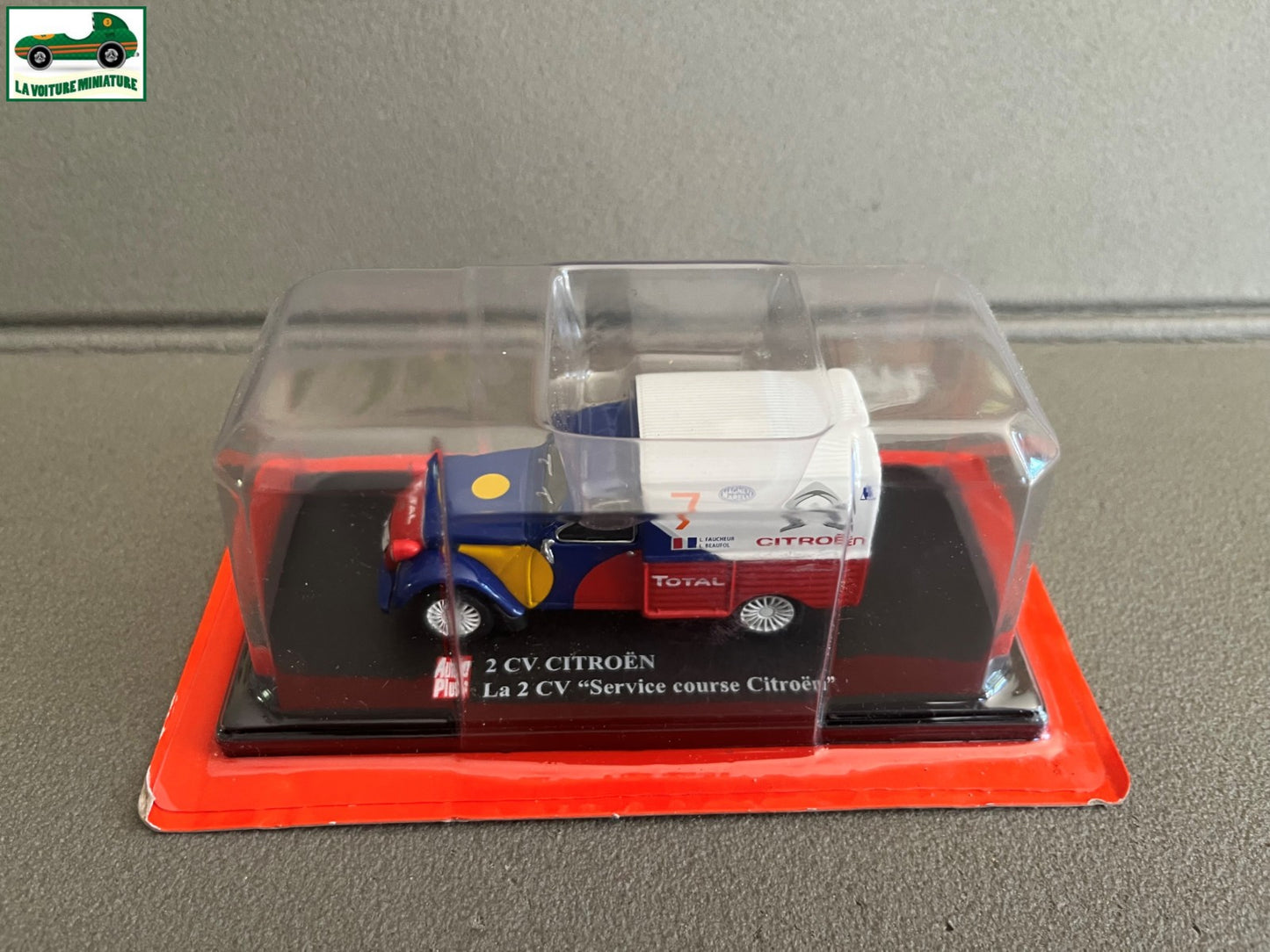 Voiture miniature Citroen 2cv 2 cv Service Course Auto Plus Hachette au 1/43