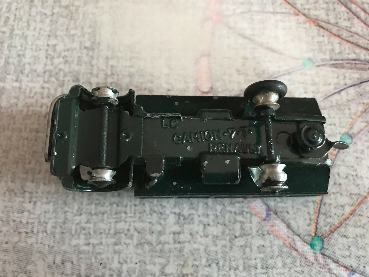Ancienne Voiture Miniature Le Camion 7 T Renault Epave CIJ ?
