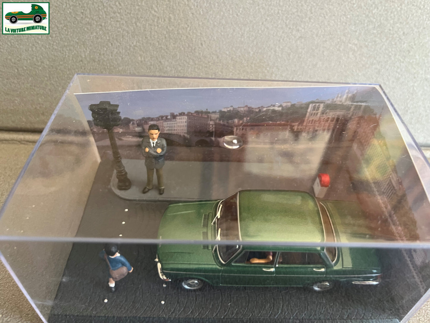 Voiture Miniature Simca 1501S Etape 17 La Route Bleue RN7 1/43