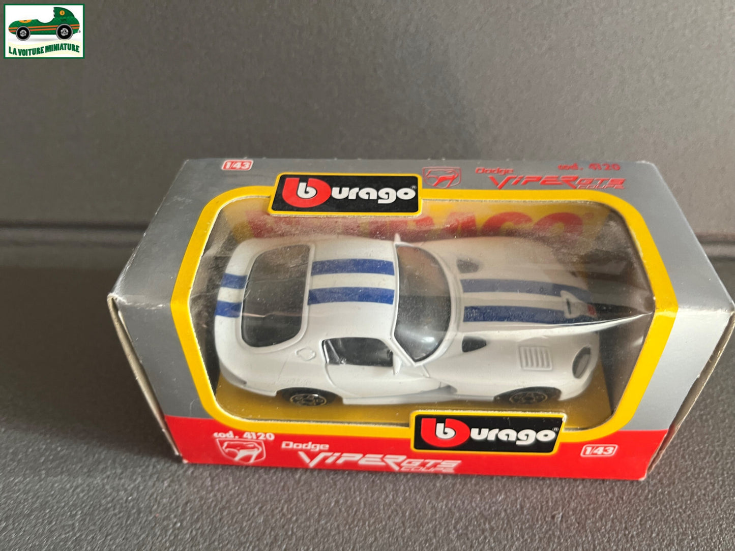 Voiture miniature Burago Dodge Viper GTS Coupé 4120 au 1/43