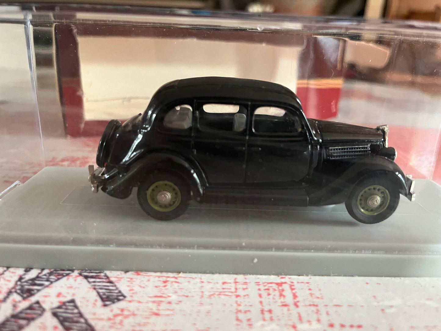 Voiture Miniature Ford 1935 Fordor Touring Sedan 42 Rextoys 1/43
