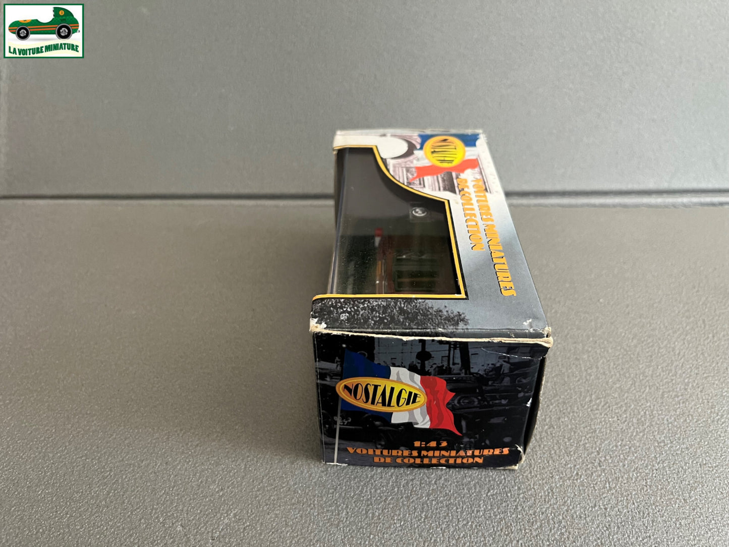 Voiture Miniature Renault 4L Parisienne 1964 Nostalgie au 1/43