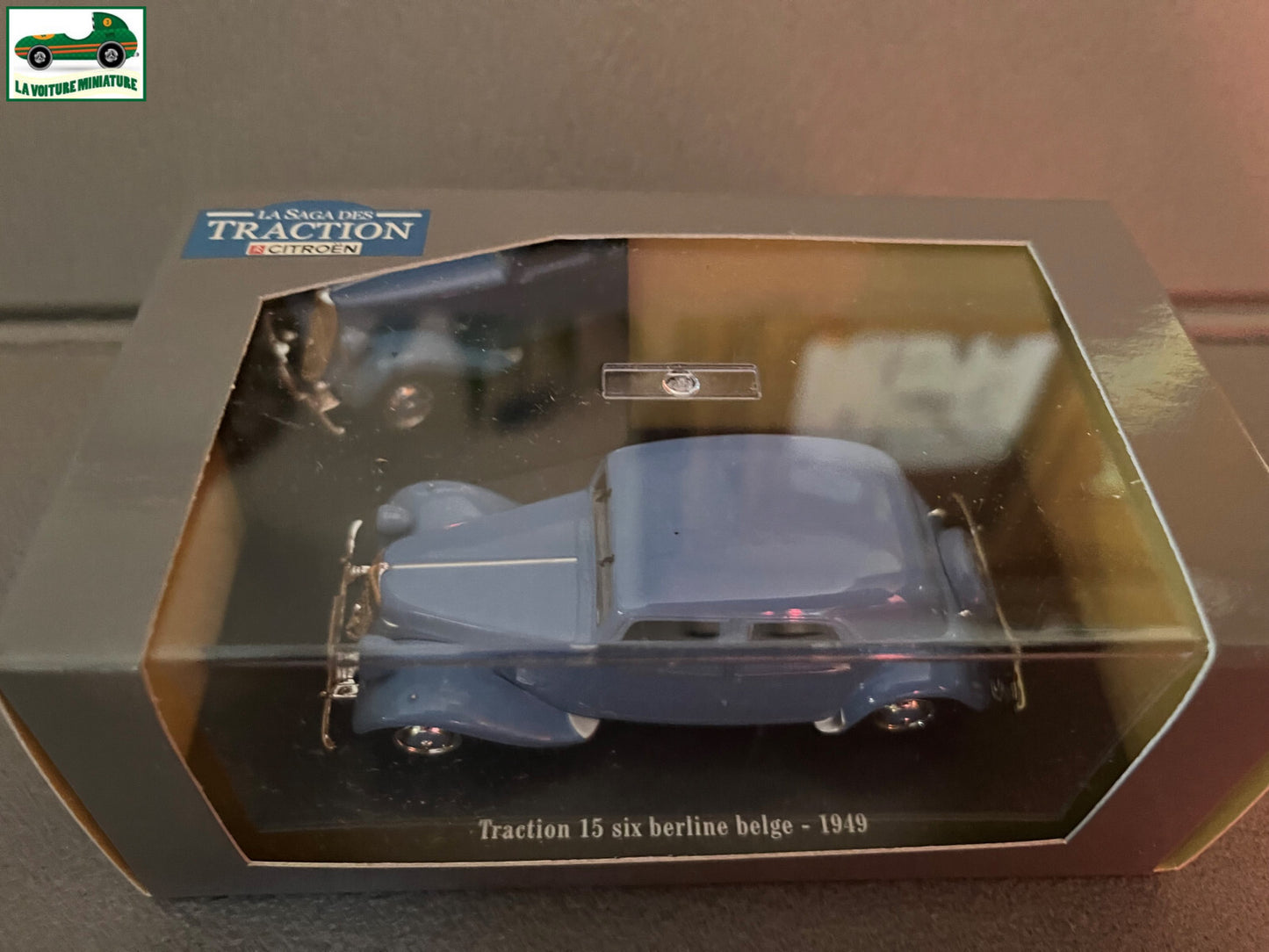 Voiture Miniature Citroen Traction 15 six berline belge 1949 Atlas Courtage 1/43