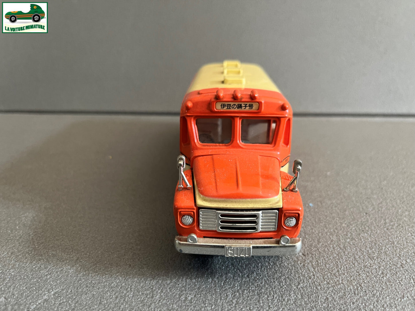Ancienne Voiture Miniature Autobus Isuzu Bonnet Bus Tomica Dandy Japan 1/43