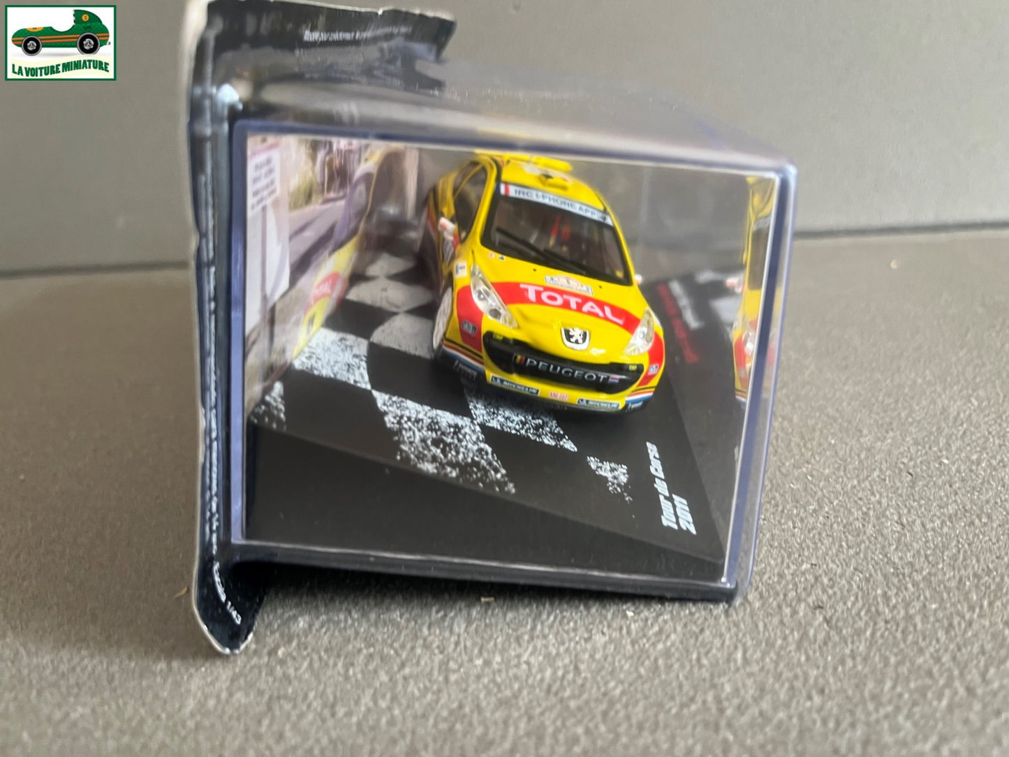 Voiture Miniature Peugeot 207 S2000 Tour de Corse 2011 Rallye Neuville au 1/43