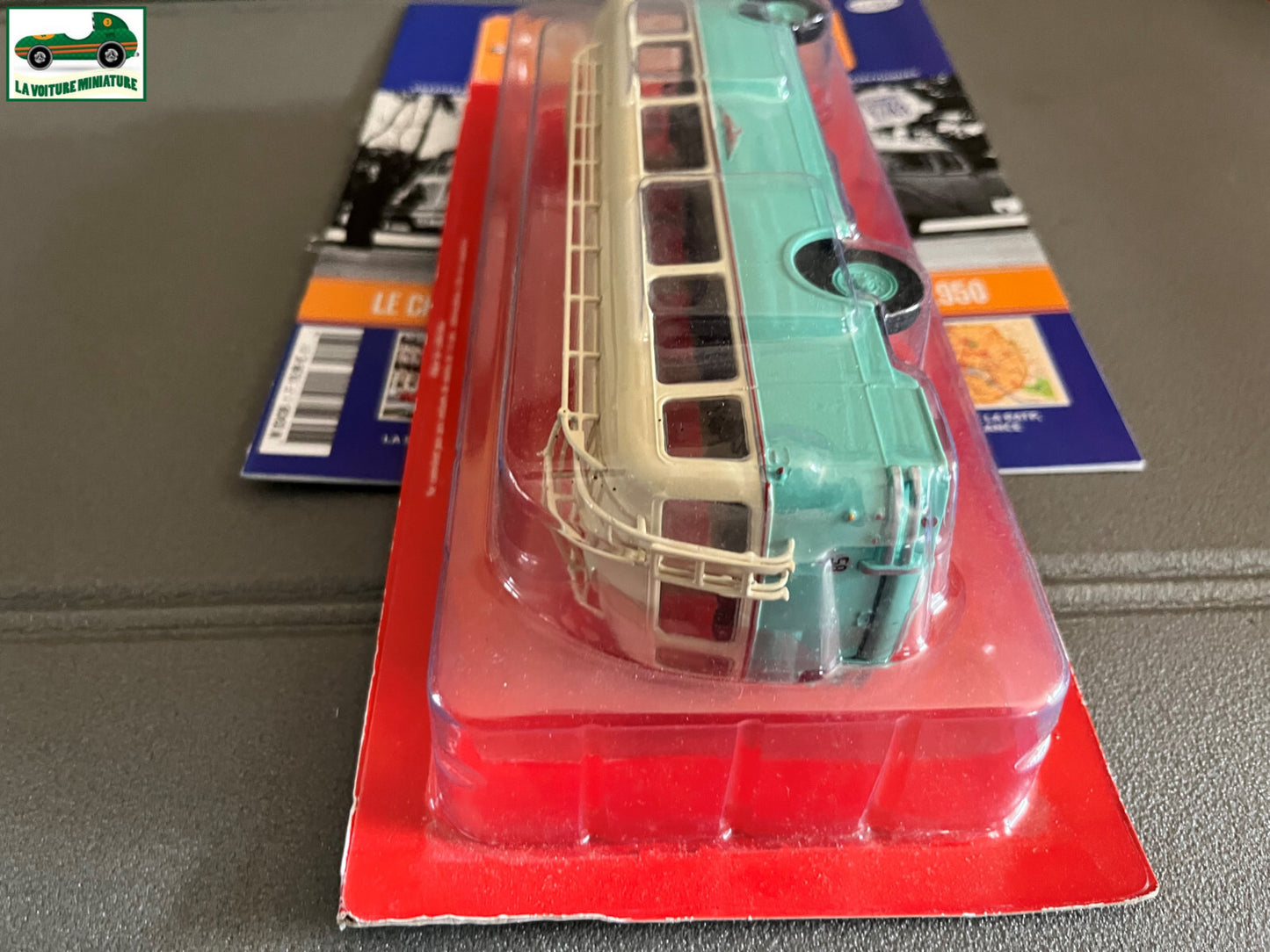 Voiture miniature Chausson APH Nez de Cochon 1/43 Autobus Autocars du Monde