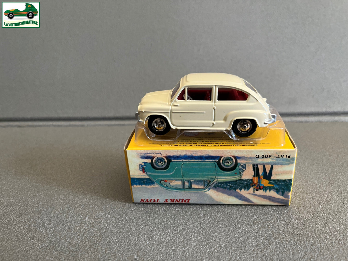 Voiture miniature Fiat 600D 520 Dinky Toys Atlas