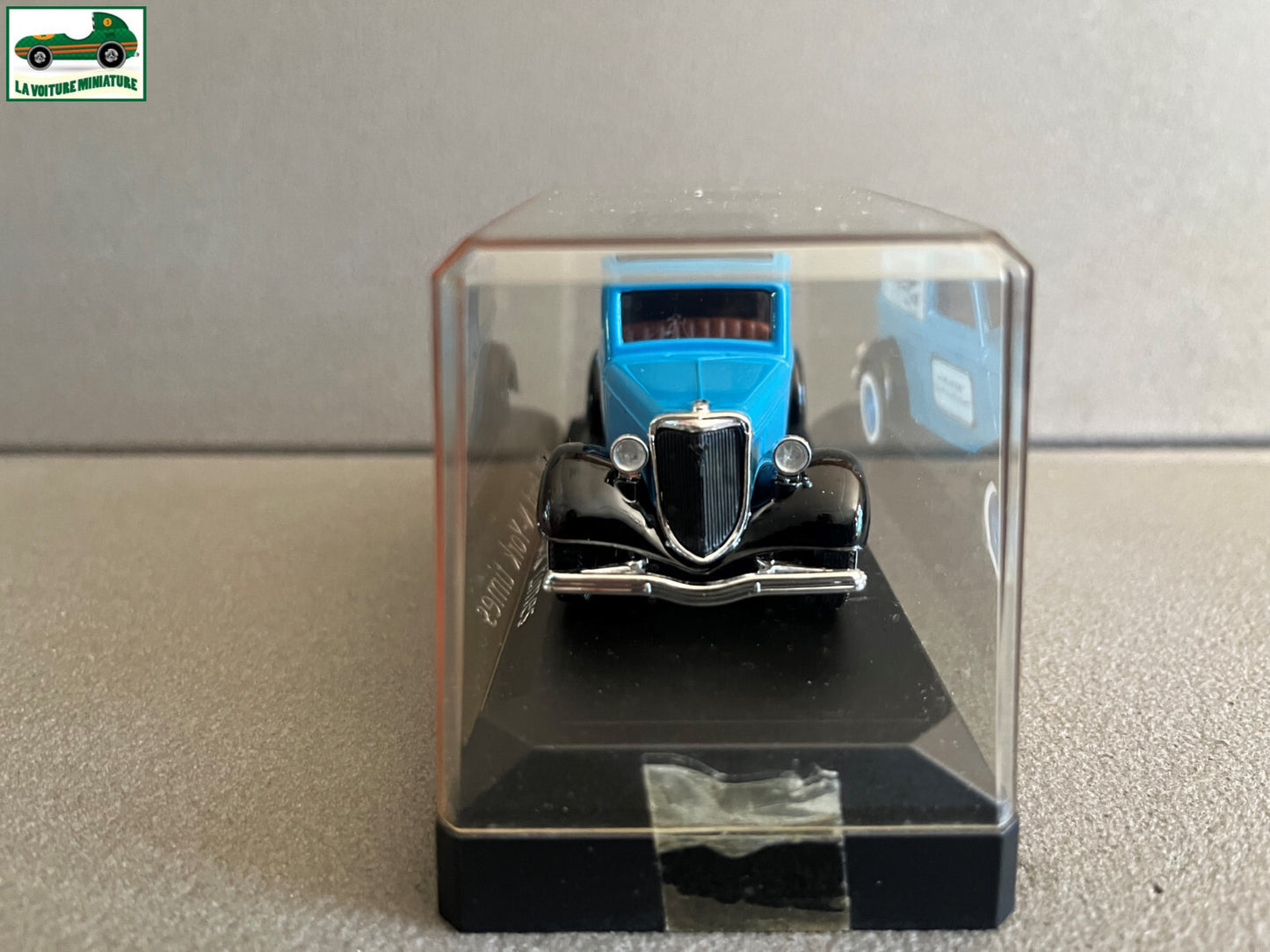 Voiture miniature 4431 Ford New-York Times Solido au 1/43