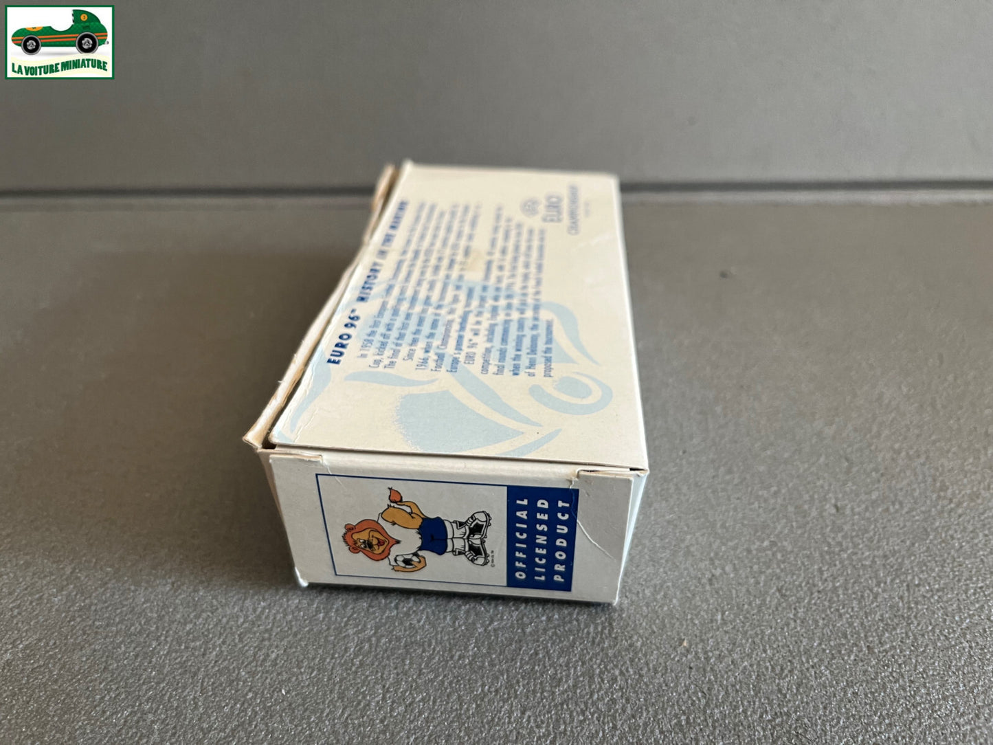 Ancienne Voiture miniature Bus Sheffield Lledo Euro 96 England Football