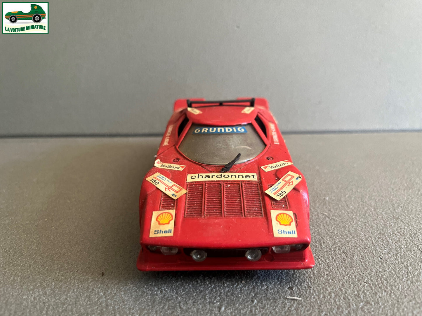 Ancienne Voiture Miniature Lancia Stratos Polistil au 1/25 Epave