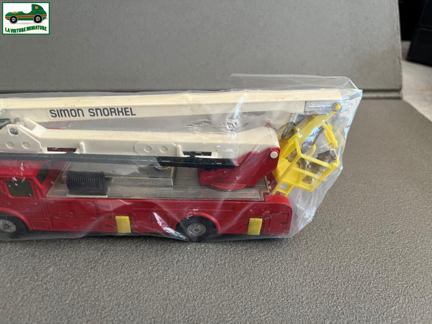 Ancienne Miniature Camion Pompiers Simon Snorkel Corgi Défauts