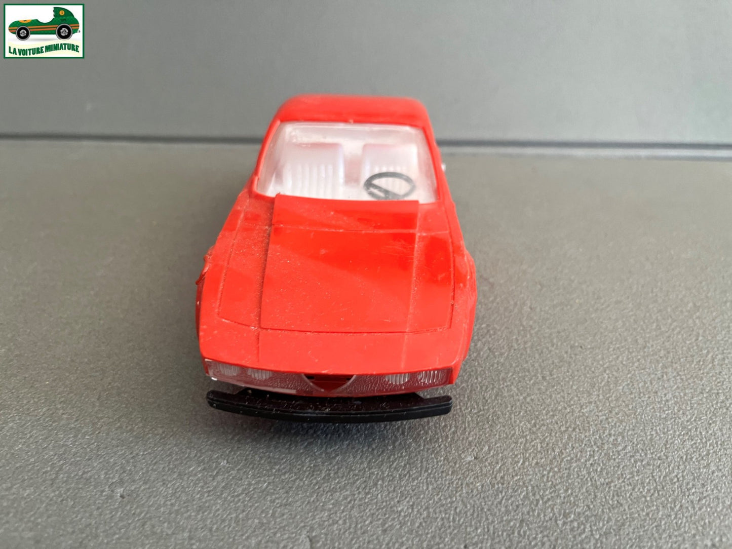 Ancienne Miniature Voiture Plastique Alfa Romeo 1300 Junior Zagato 1/20