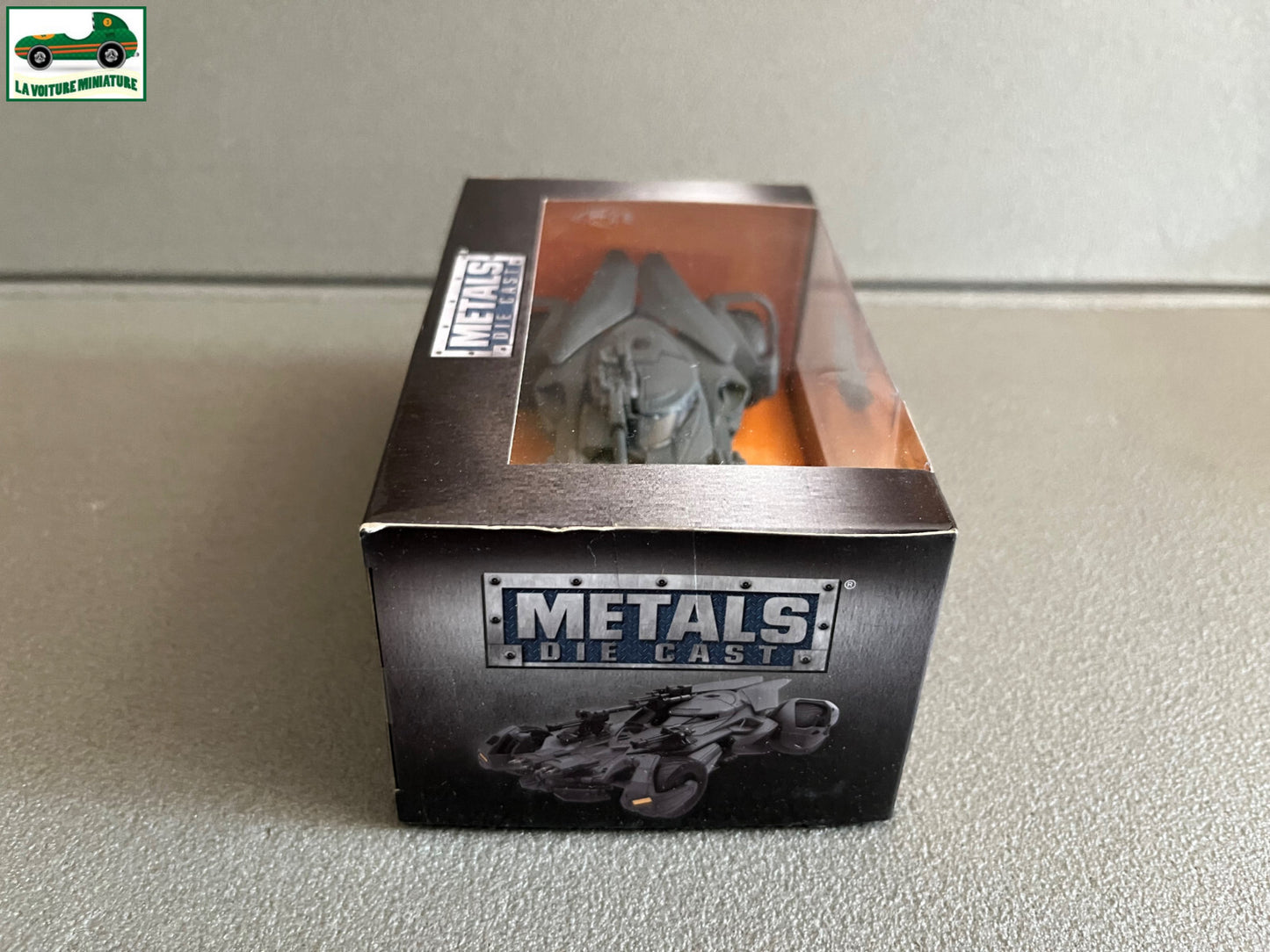 Voiture Miniature Batmobile Batman Justice League Jada au 1/43