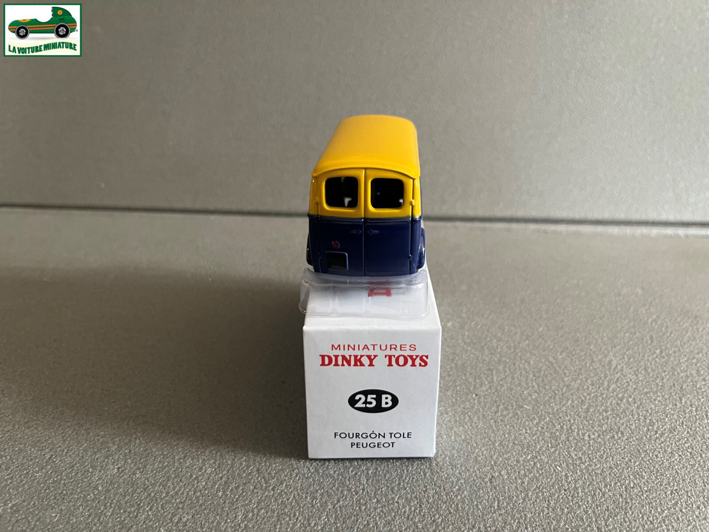 Voiture miniature Peugeot Fourgon Tolé 25B Service Dinky Toys Atlas