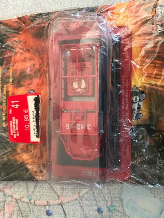 Miniature Camion Pompiers du Monde Delprado 1950 GMC Stump Jumper 6x6 1/57