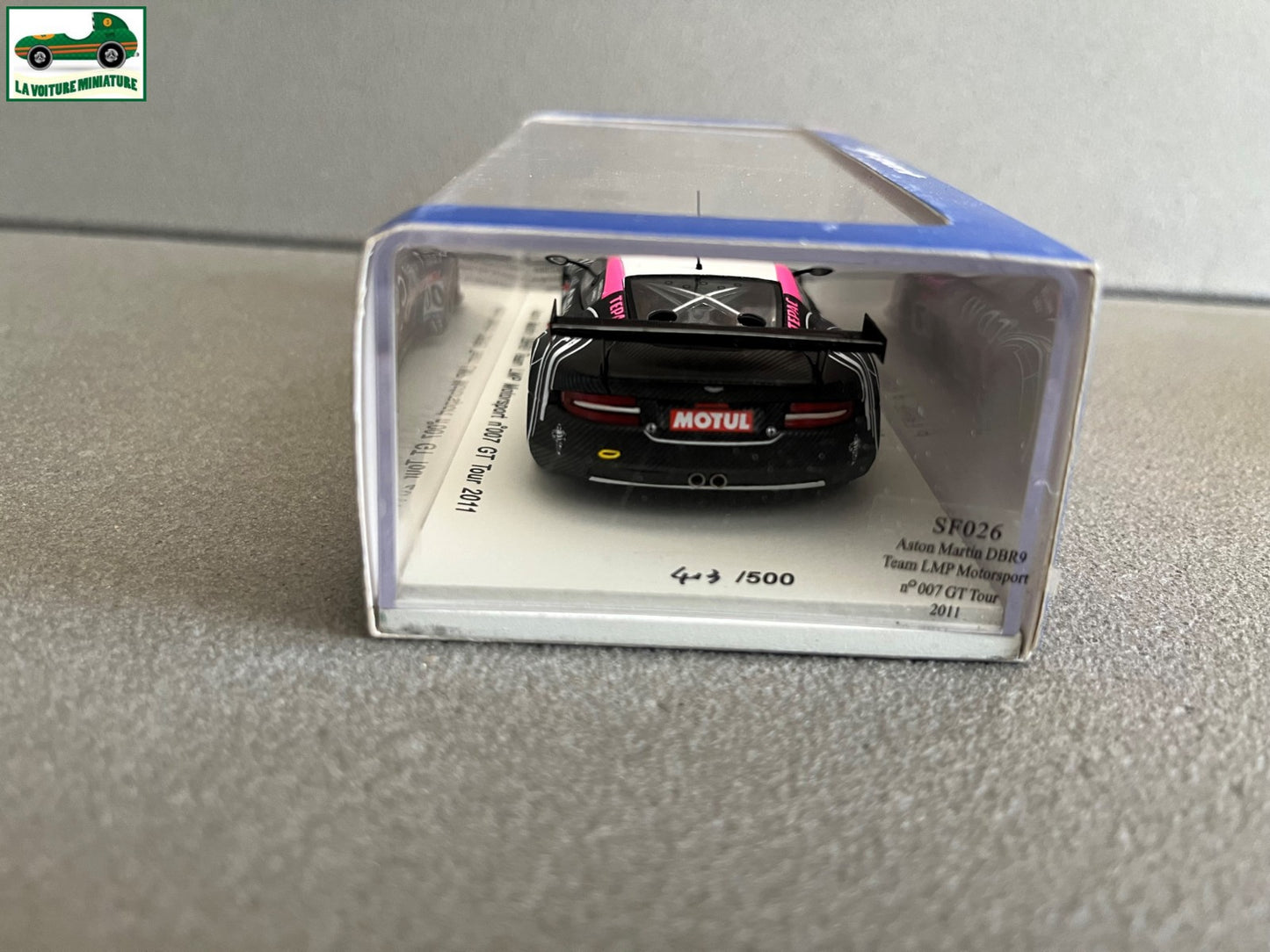 Voiture Miniature Aston Martin DBR9 Team LMP Motorsport GT Tour 2011 Spark 1/43