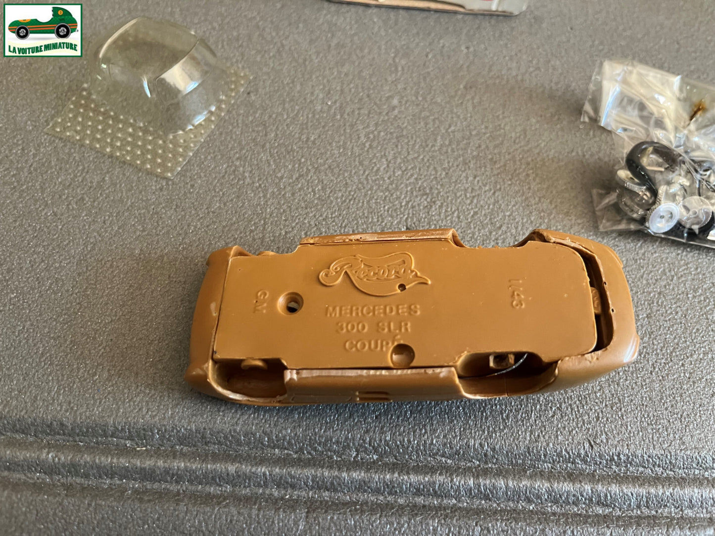 Voiture Miniature Kit résine non monté Mercedes 300 SLR Coupé Record au 1/43