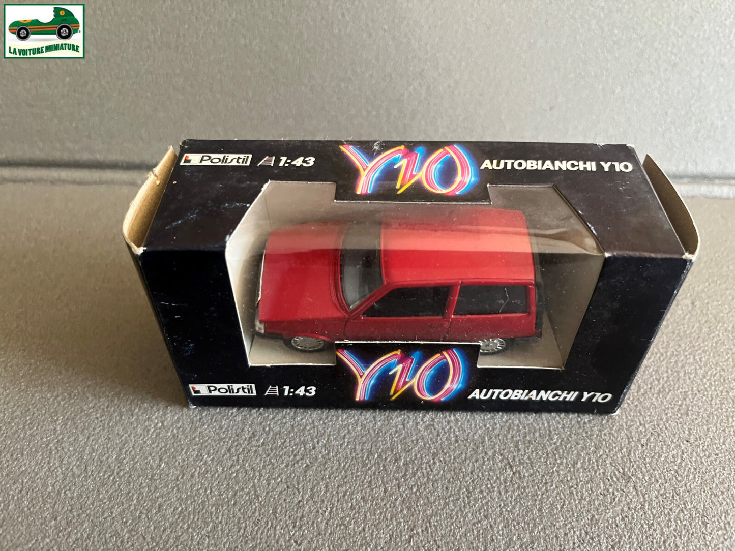 Ancienne Voiture miniature Autobianchi Y10 Polistil Italy au 1/43